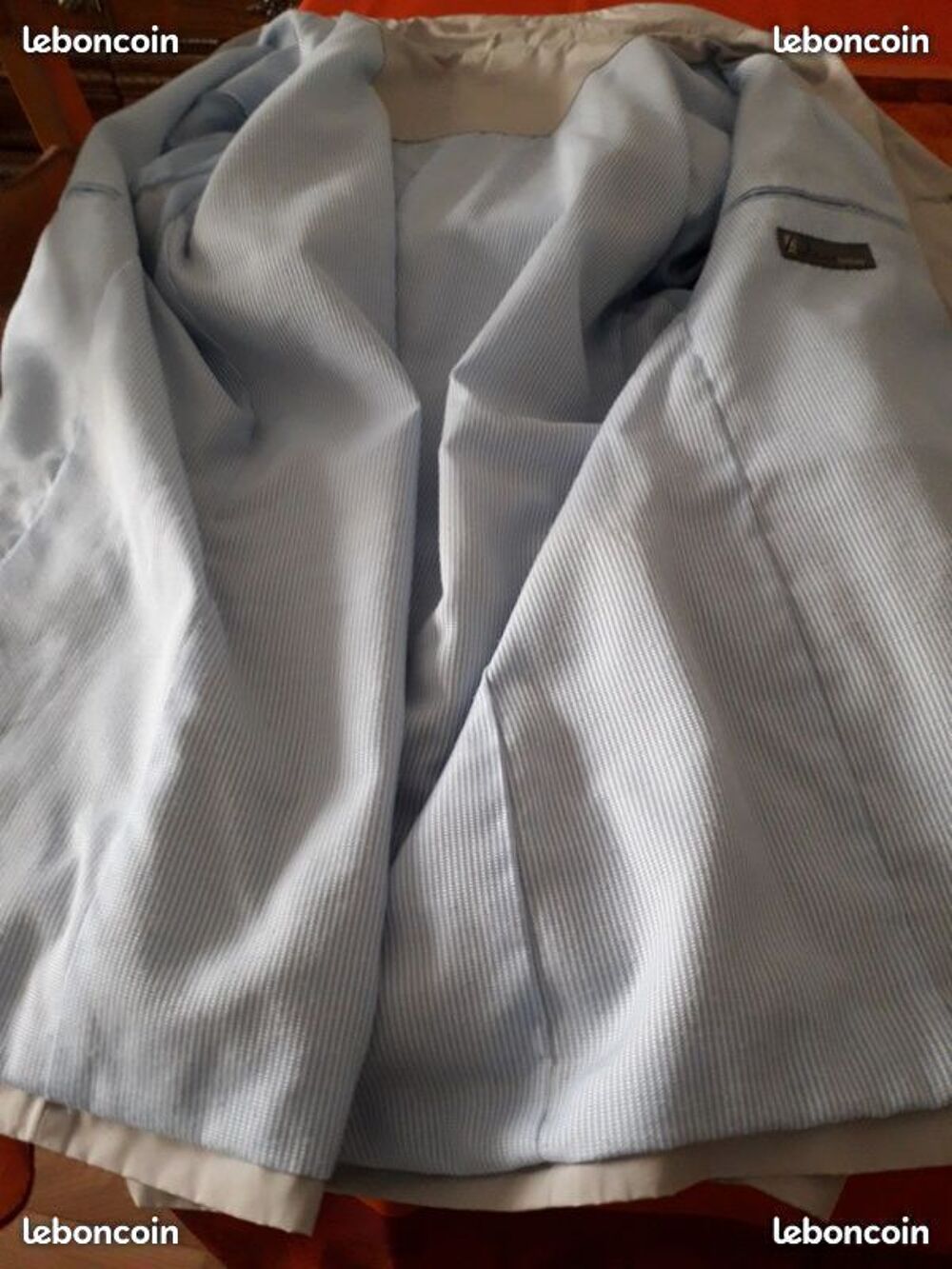 Veste imperm&eacute;able Homme
Vêtements