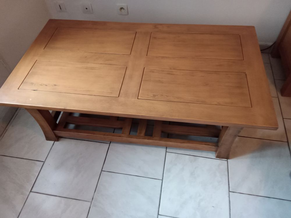 Table de salon en bois massif Meubles