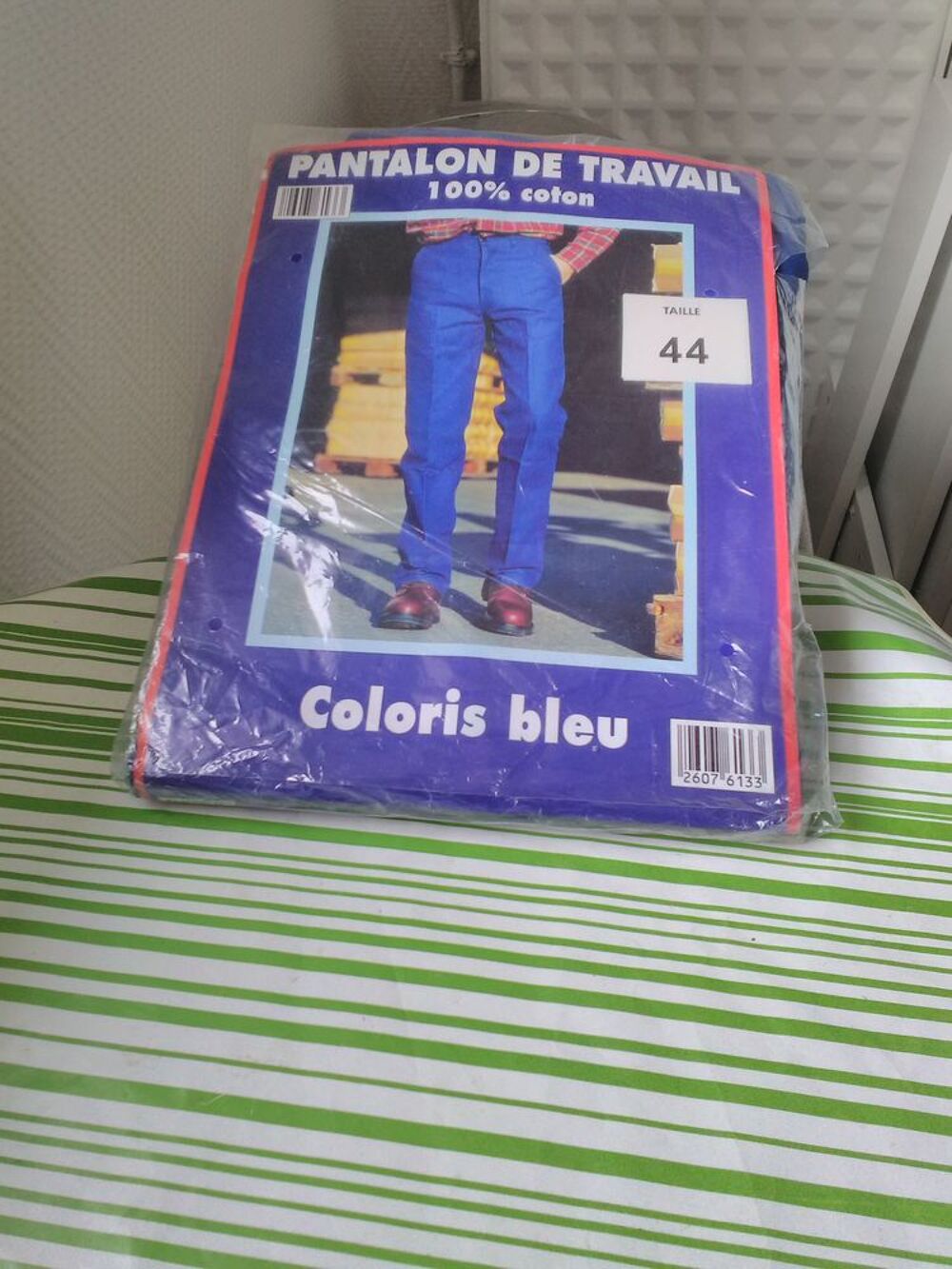 pantalon de travail en coton renforc&eacute; de couleur bleue Vtements
