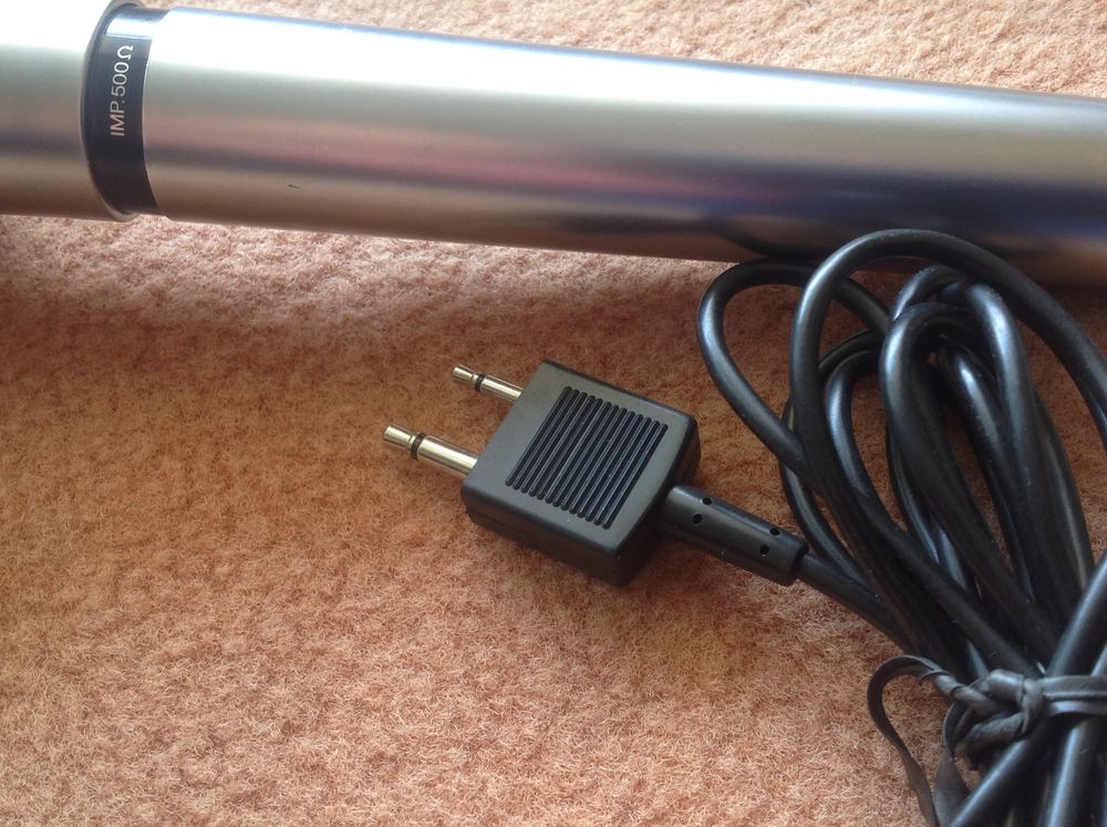 Microphone dynamique et son support Audio et hifi