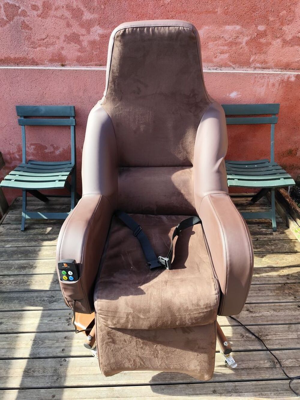 Fauteuil releveur &eacute;lectrique Meubles