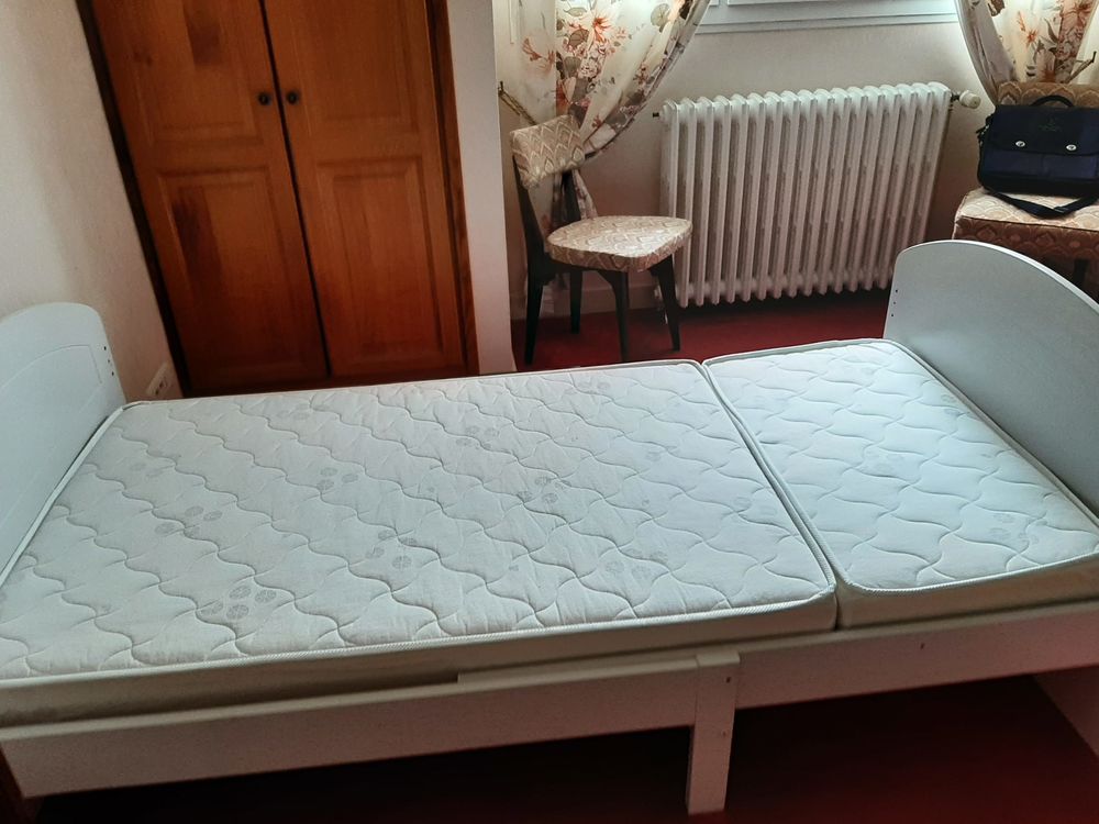 Lit enfant &eacute;volutif Meubles
