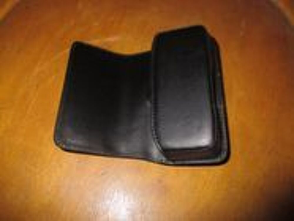 Portes de petits t&eacute;l&eacute;phones pour ceinture ou autre Décoration