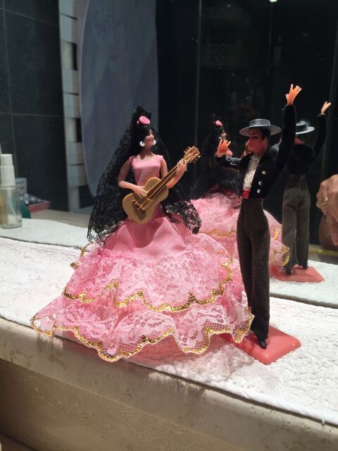 Poup�es de collection. 5 Carqueiranne (83)