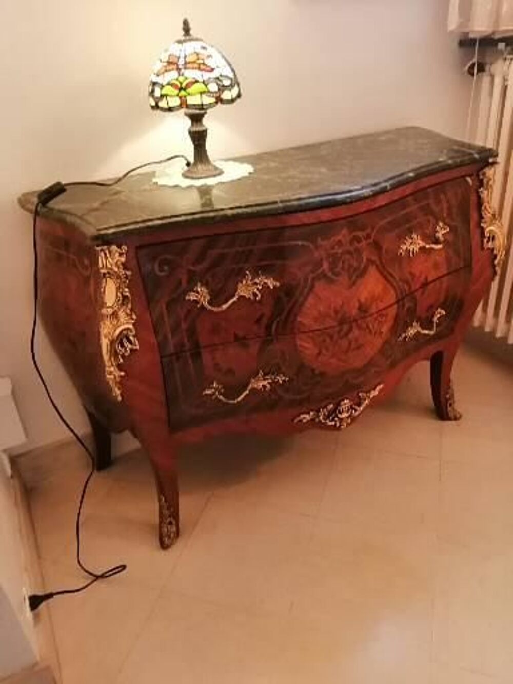 Commode galb&eacute;e Meubles