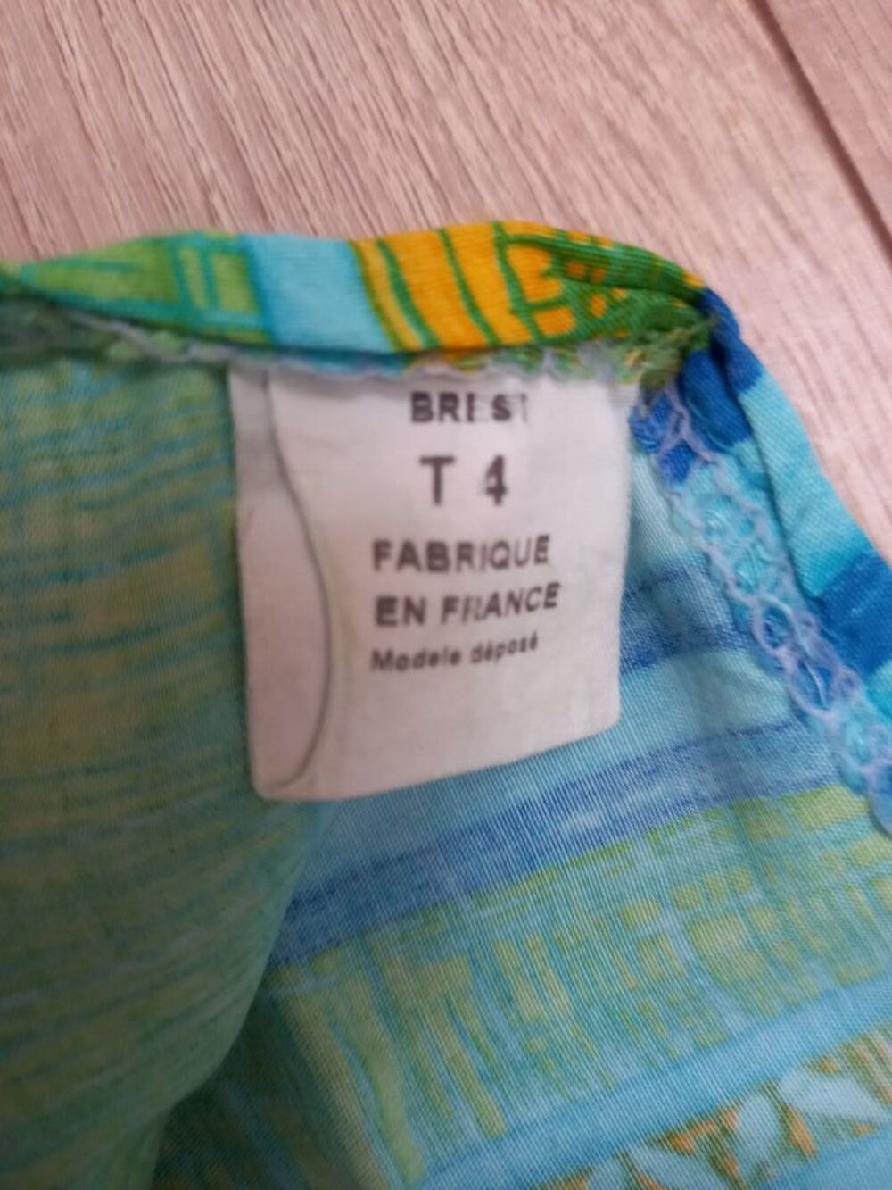 jupe portefeuille bleu marque Brest taille 4 Vêtements