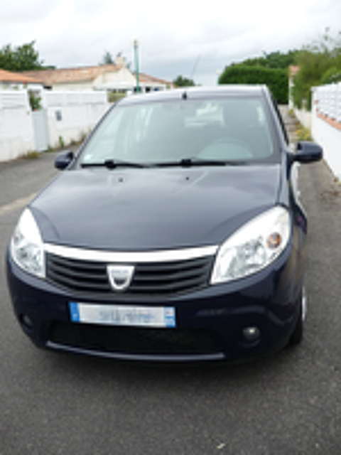 Sandero 1.5 dCi 85 eco2 Laur&eacute;ate 2010 occasion 85520 Saint-Vincent-sur-Jard