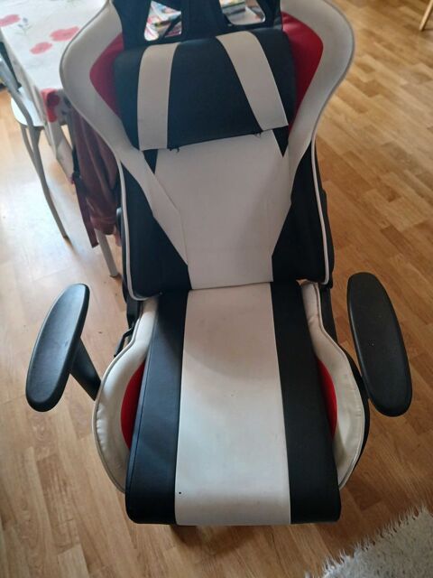 sige de bureau trs bon tat 30 Nemours (77)