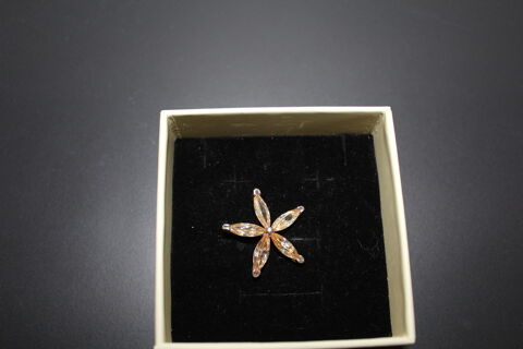 Pendentif en argent et oxydes de zirconium 18 Gaillac (81)