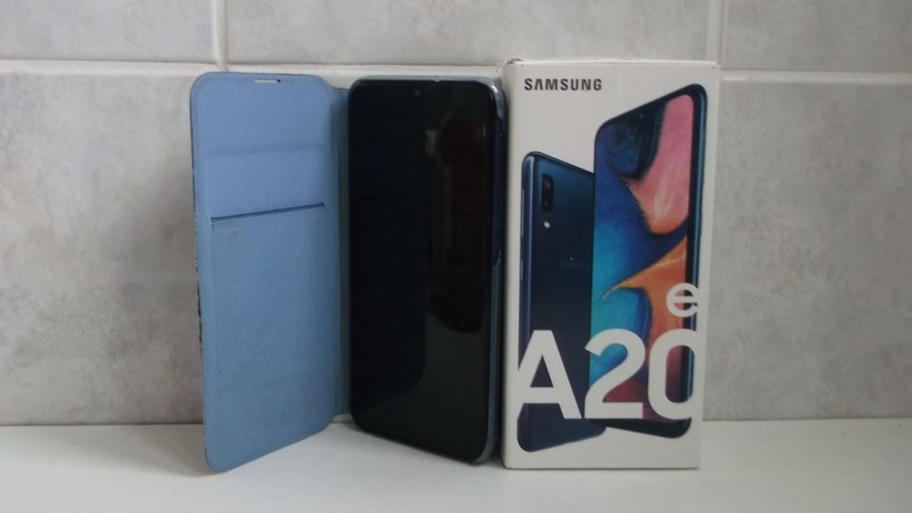 SAMSUNG GALAXY A 20e T�l�phones et tablettes