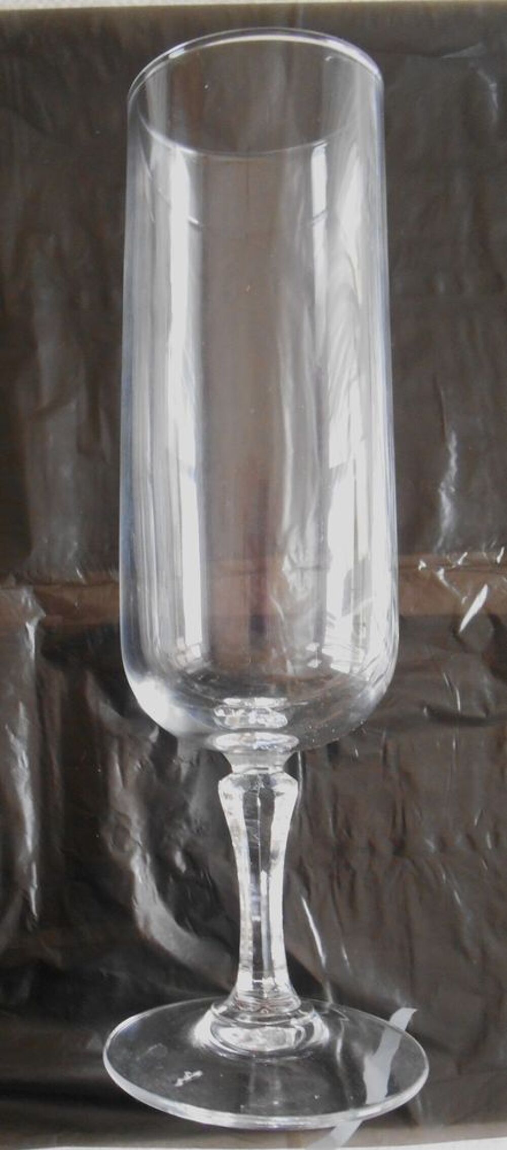 Lot de 56 Verres Diff&eacute;rents
Décoration