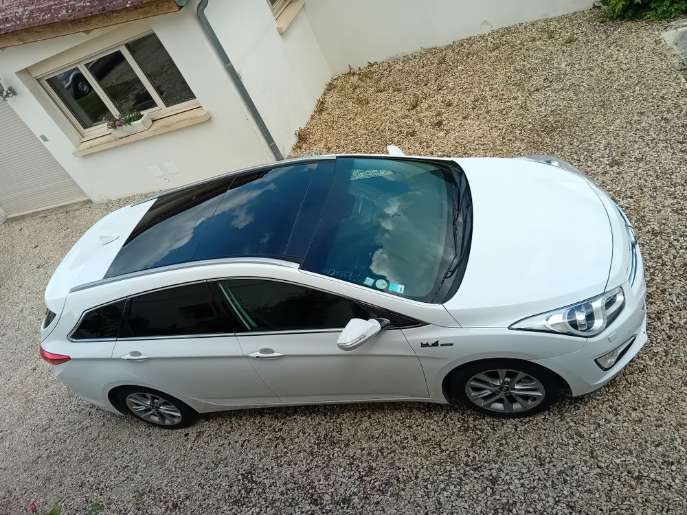 i40 SW 1.7 CRDi 141 Blue Drive Executive 2015 occasion 51170 Fismes