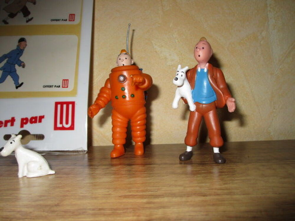 LOT irf58 FIGURINE TINTIN ET MILOU PUBLICITAIRE "LU" 
