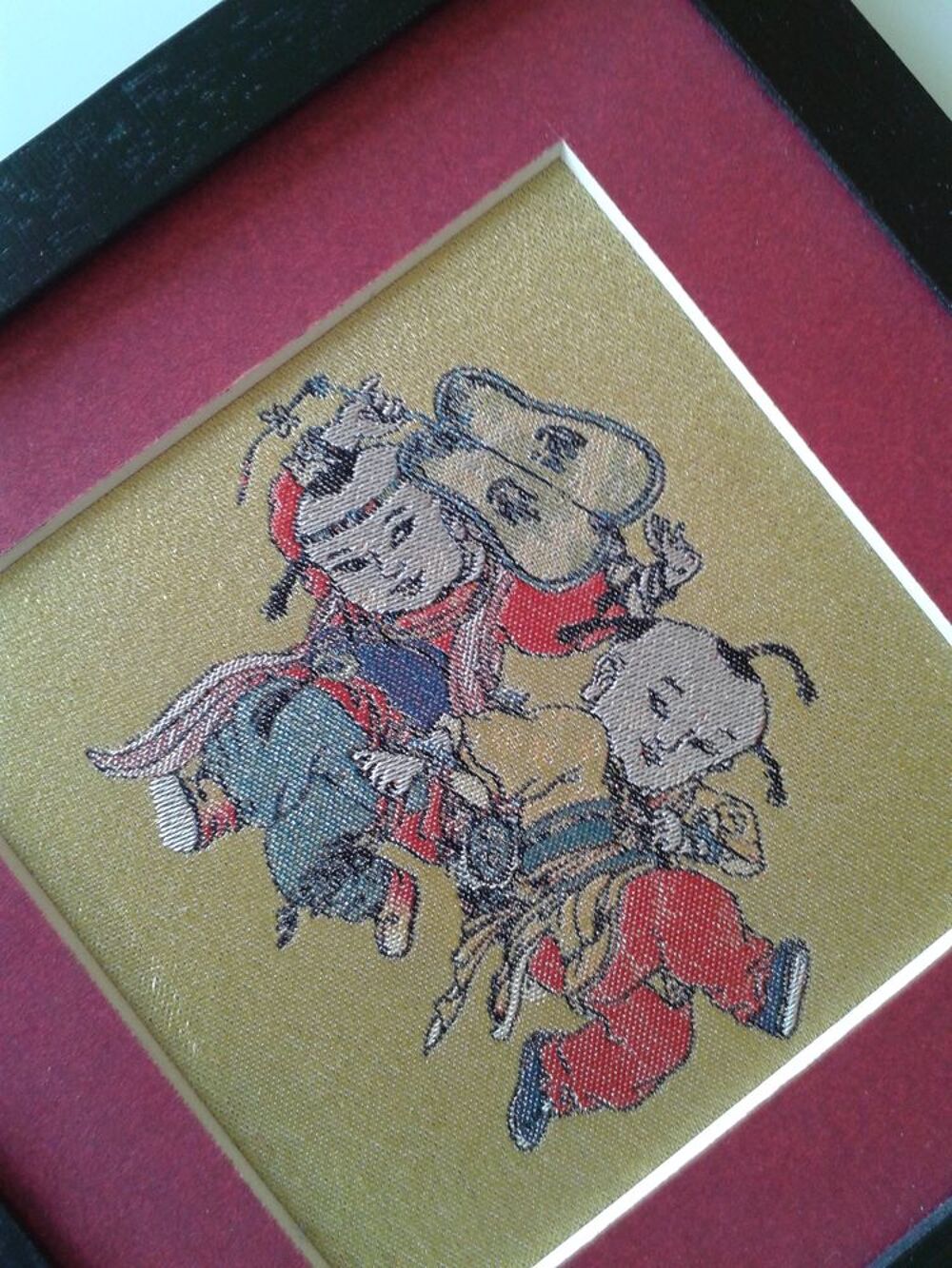 Broderie sur soie chinoise &agrave; suspendre avec certificat d'ori Décoration