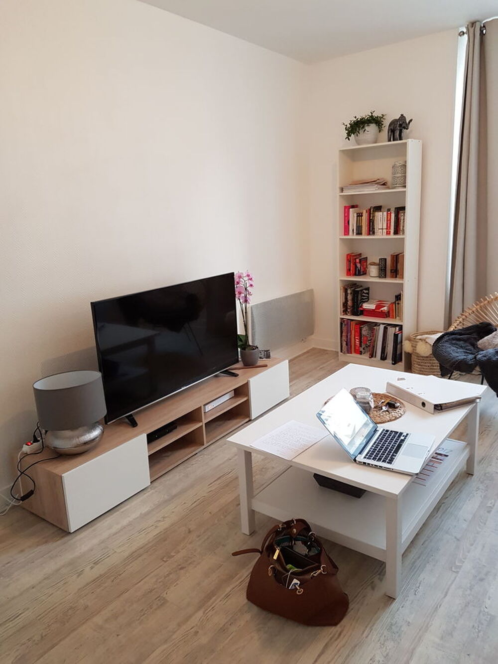 Location Appartement A Pont Scorff centre beau T2  r�nov� dans maison bourgeoise. Pont-scorff
