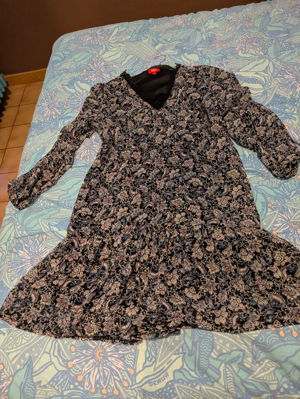 v&ecirc;tements femmes bon etat Vêtements