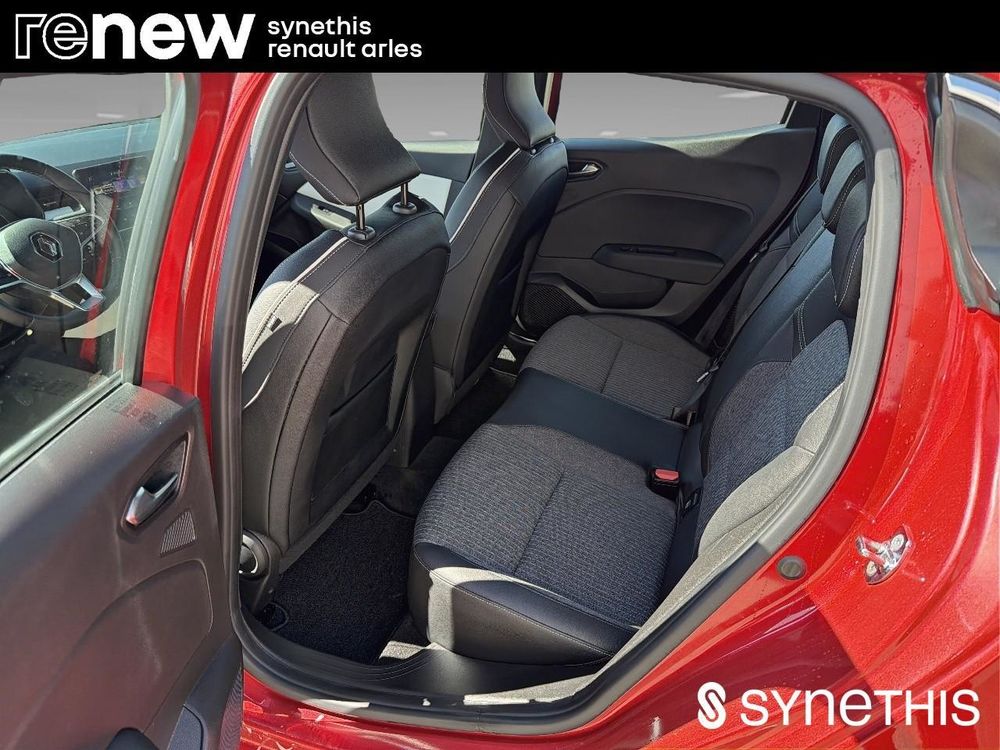 Clio V Clio E-Tech 140 - 21N Intens 2022 occasion 13200 Arles