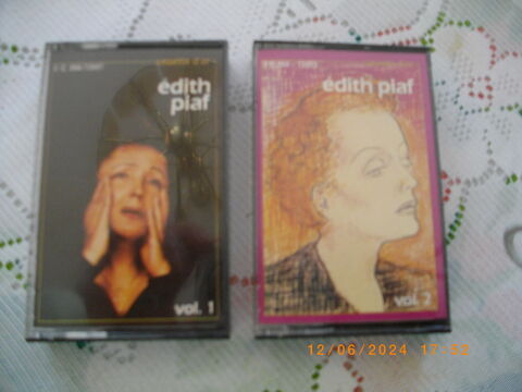 Deux cassettes audio de :  EDITH PIAF - VOLUMES 1 ET 2  10 Perros-Guirec (22)