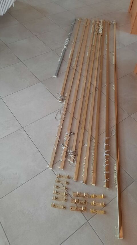 LOT DE 9 TRINGLES A RIDEAUX 150 Sevran (93)