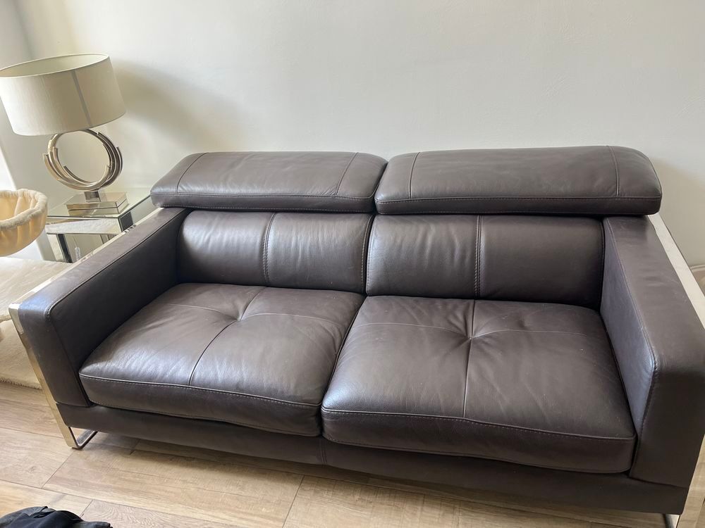 Canap&eacute; cuir marron marque xxl tr&egrave;s bon &eacute;tat Meubles