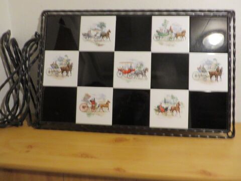 une table de salon. 0 Dung (25)