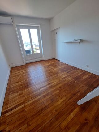  Appartement à louer 1 pièce 39 m²