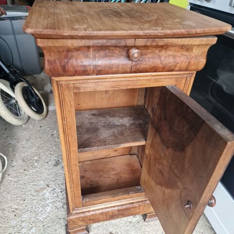 Table de chevet ancienne Bourges (18)