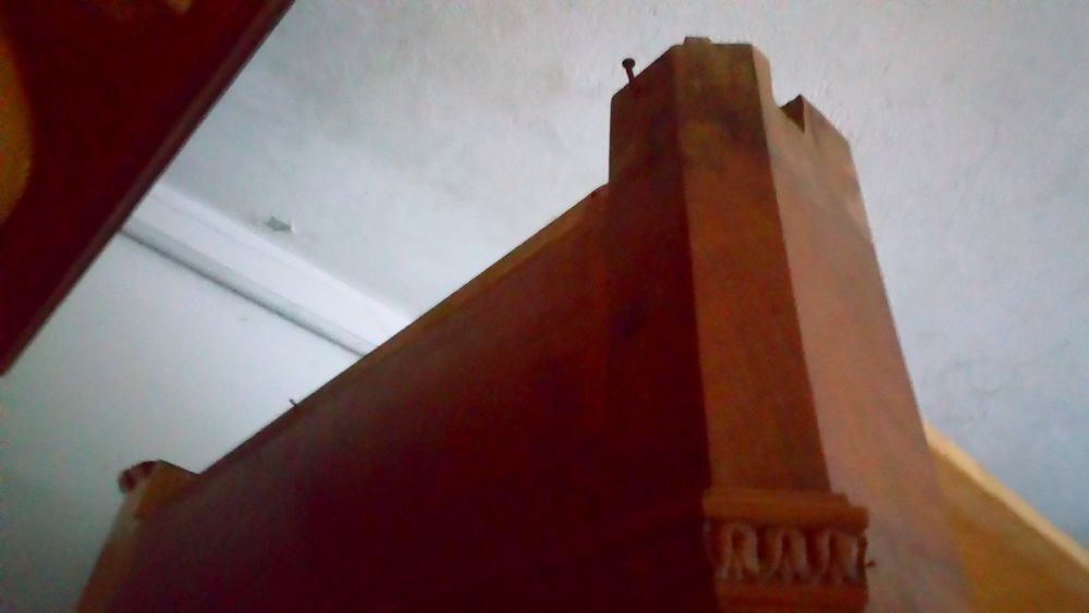 ARMOIRE ANCIENNE CHAPEAU DE GENDARME Meubles