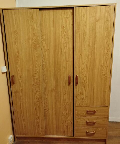 Armoire/Penderie 3 portes + 3 tiroirs marron clair 75 Deuil-la-Barre (95)