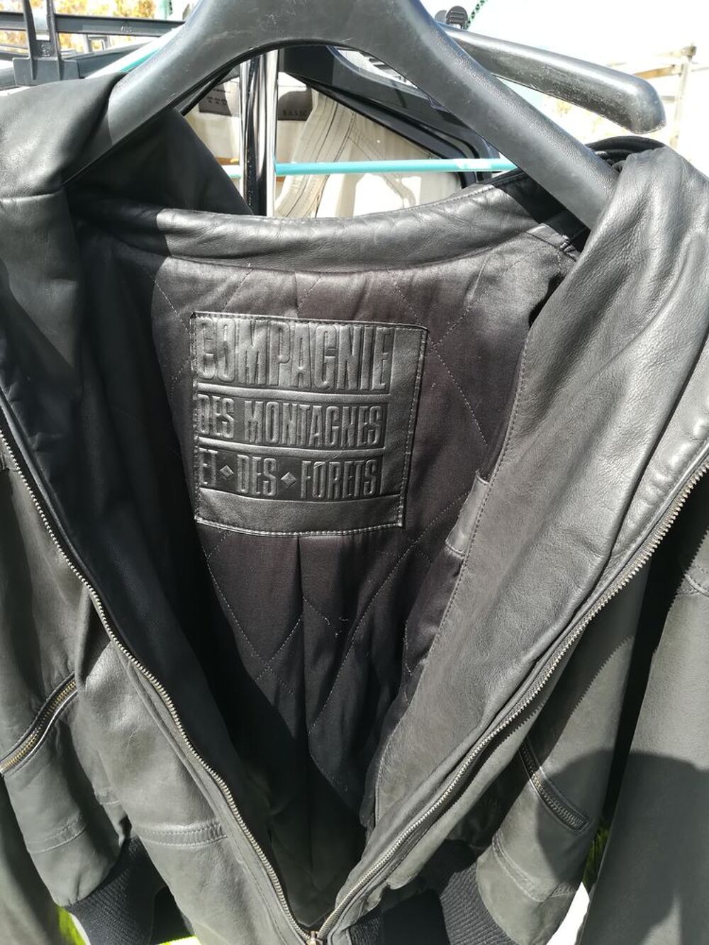 BLOUSON EN CUIR Vêtements