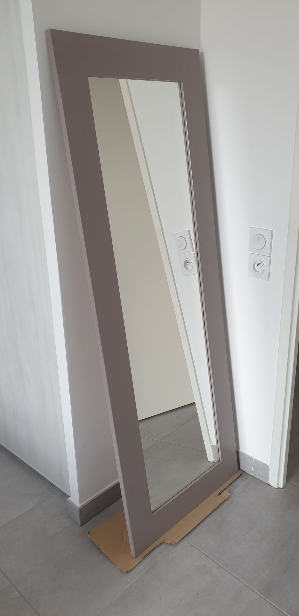 MIROIR - CONTOUR EN BOIS PEINT Dcoration