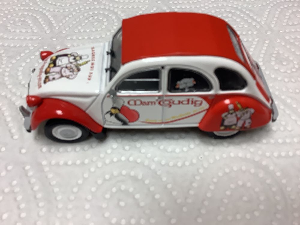 CITRO&Euml;N 2CV6 SP&Eacute;CIAL 1/43 voiture miniature 