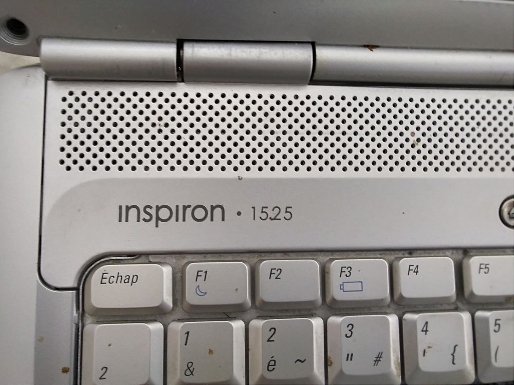 PC Dell Inspiron 1525 de 15 pouces. Matériel informatique