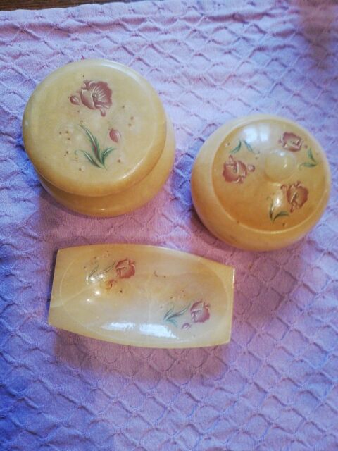 Ancien 2 boites+coupelle/bijoux/vide poche/en albâtre Marque 29 Écuisses (71)
