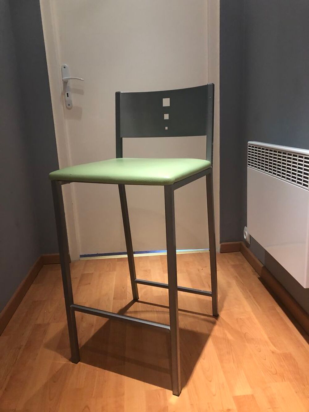 lot de 4 chaises hautes Meubles