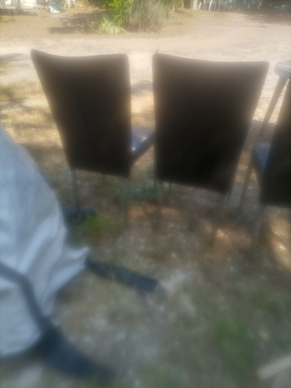 LOT 4 chaises salle a manger Meubles