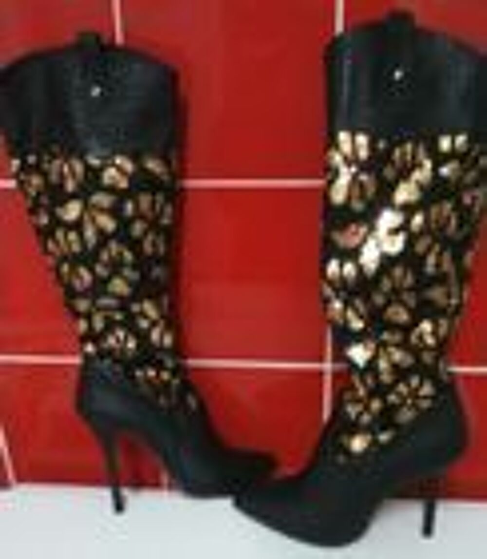 BOTTES NOIR ET DORE, (37) PRIX A D&Eacute;BATTRE Chaussures