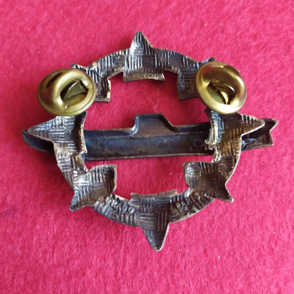 insigne militaire brevet de sous marinier 