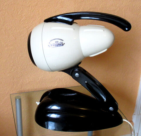 Lampe Indus Art D�co Bauhaus 1945 (Troc possible) 125 Saint-�lix-le-Ch�teau (31)