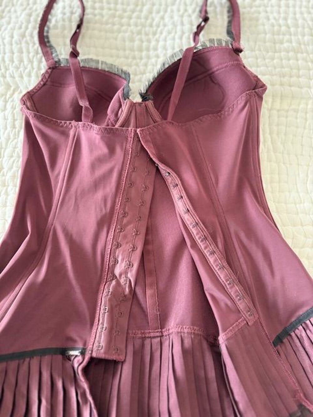 Superbe gu&ecirc;pi&egrave;re Lejaby 95B Vêtements
