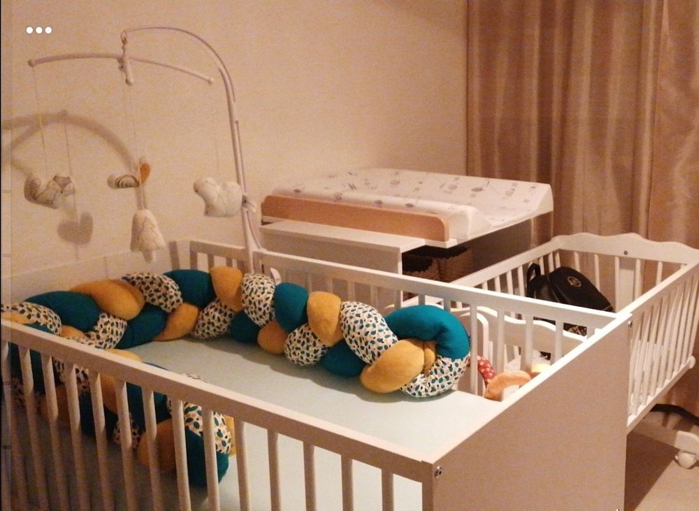 Tresse contour de lit b&eacute;b&eacute; Puériculture