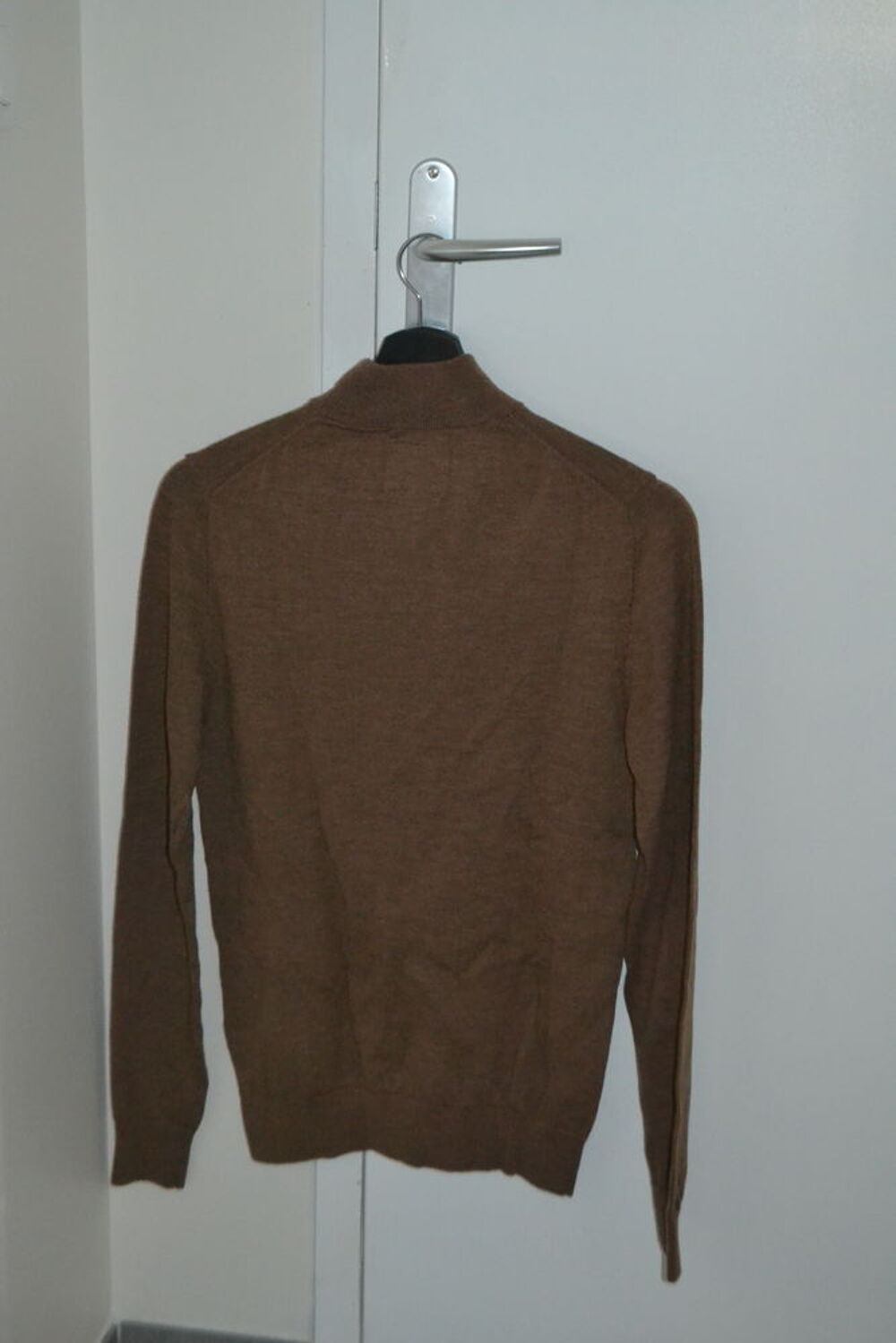 Pull en merinos neuf devred Vêtements