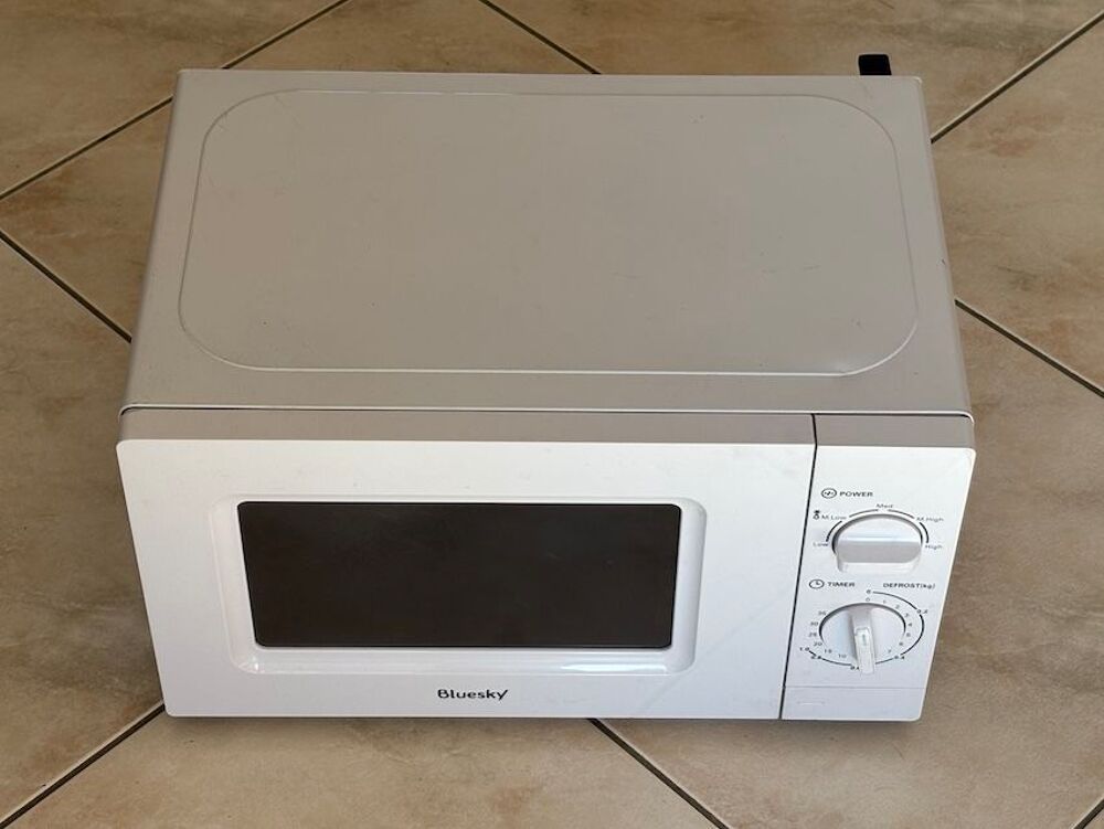 MICRO ONDE 
Electroménager