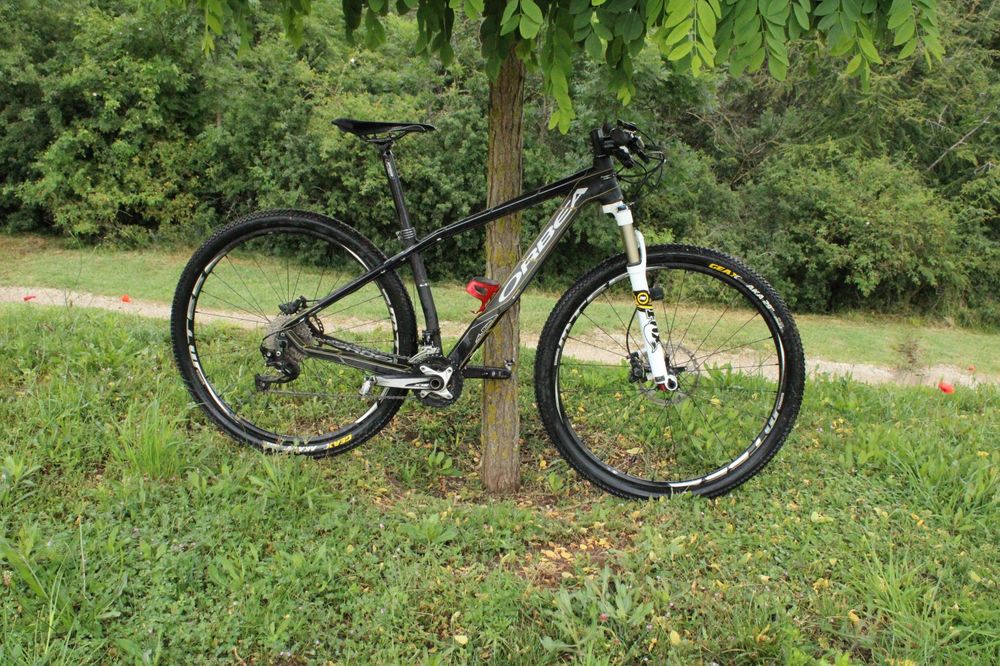 VTT orbea semi-rigide en carbone Vélos