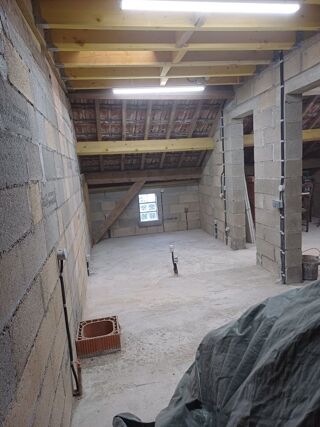  Remise / Grange à louer 4 pièces 75 m²