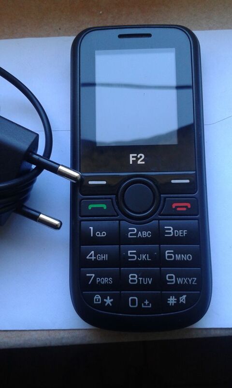 T�l�phone double Sim .
20 G�n�rargues (30)