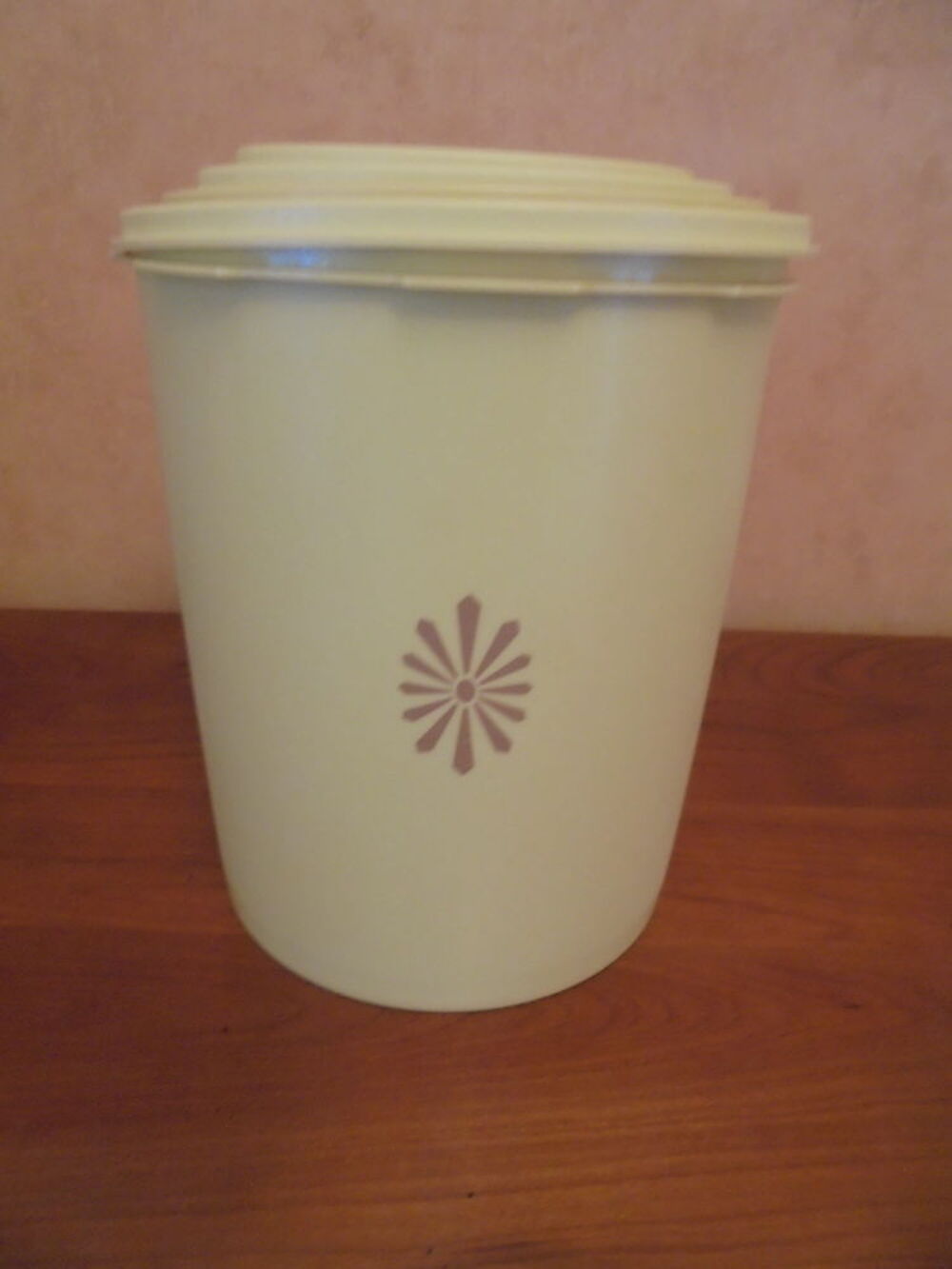 4 Boites Tupperware (75) Cuisine