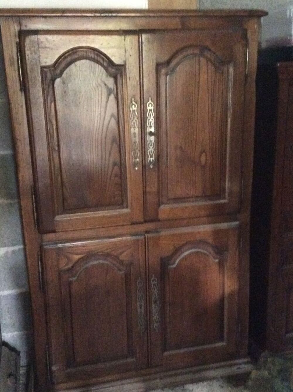 Armoire Buffet en bois Ch&ecirc;ne Massif Meubles