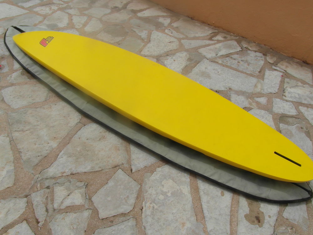 planche de surf F2 avec housse Sports