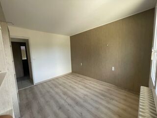  Maison à louer 6 pièces 120 m² Saint-julien-des-landes